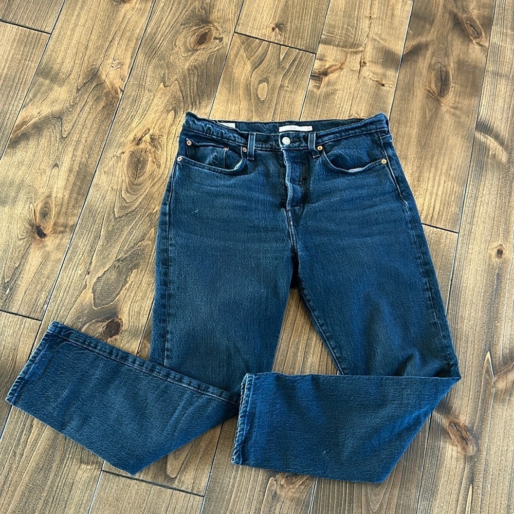 Levi’s Black Premium Wedgie Jeans | Size 30